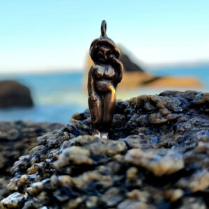 Pré-commande Pendentif "Vénus" en bronze massif